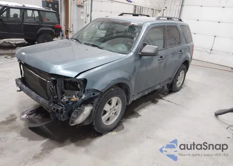 2011 Ford Escape Xlt z USA, uszkodzony, nr VIN 1FMCU9DG6BKA08698